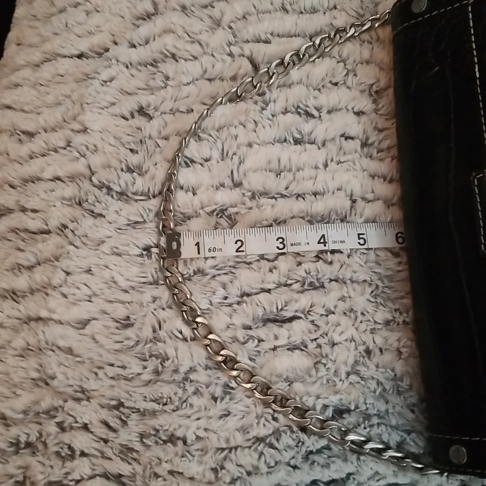 Black women alligator print hand bag. Very good conditions. No defects - Picture 10 of 10